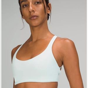 Lululemon “Free to Be Bra- Wild Light Support”